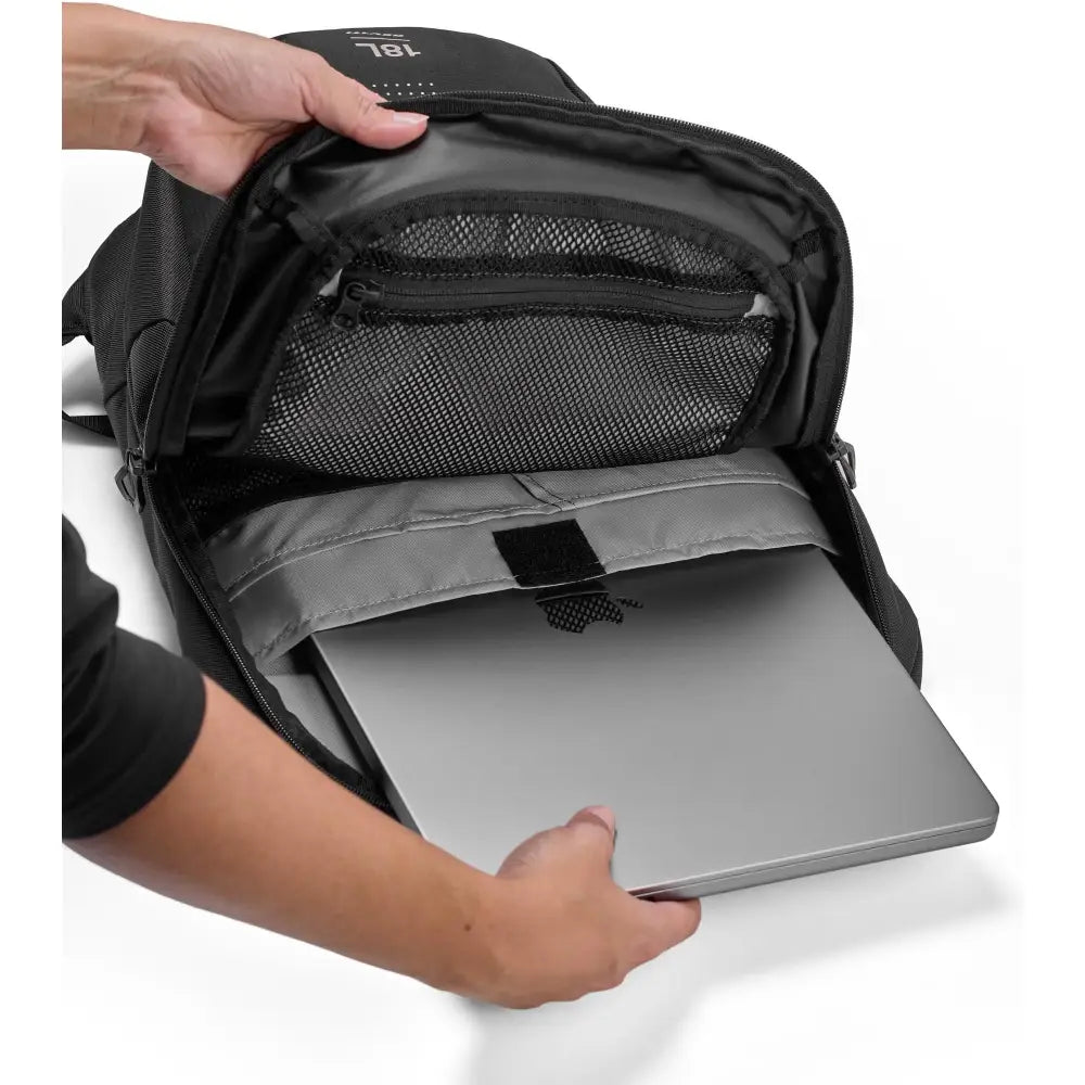 REV’IT! Traject 18L Backpack Black